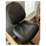 FAUX LEATHER BLACK OFFICE CHAIR - GOOD CONDITION