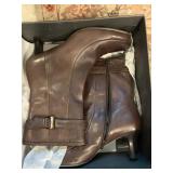 KENNETH COLE REACTION LEATHER BOOTS - SZ 8.5