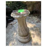 CONCRETE GARDEN PEDESTAL 20.5 '