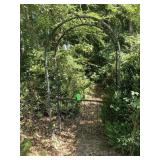 GARDEN ENTRY ARCH AND GATE SET
