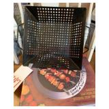 STOVE TOP GRILL & GRILL BASKET