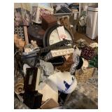 LARGE LOT OF DECORATIVE ACCESSORIES & GIFT ITEMS