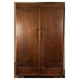 ENGLISH OAK WARDROBE