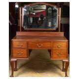 ENGLISH MAHOGANY MIRRORED VANITY