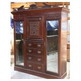 ENGLISH MAHOGANY WARDROBE