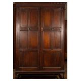 ENGLISH OAK WARDROBE