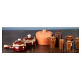 GROUP OF 9 POTTERY AND CROCK ARITCLES