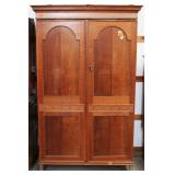 ENGLISH OAK WARDROBE