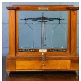 LOUIS MANDERS APOTHECARY BALANCE SCALE