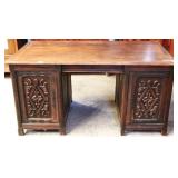 ENGLISH OAK PARTNERS DESK