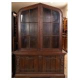 ENGLISH EDWARDIAN GOTHIC VITRINE CABINET