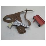 Western Style Toy Pistol/Holster & Mini Wagon