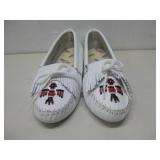 NIOB White Leather Minnetonka Thunderbird See Info