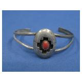 S.S. Vtg N/A Coral Bracelet Hallmarked 'P'