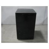 General Electric Mini Refrigerator TAX4DNCA8 See