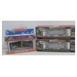 NIB Lionel Porcelain Train S & P Shakers See Info