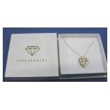 14K Gold Mother & Child Heart Pendant See Info