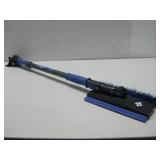 Extendable Semi Truck Snow Brush/Scrapper