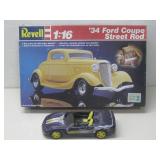 Revell Model Kit 7474 & Maisto '98 Corvette