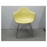 Vtg Herman Miller Chair 25' x 20' x 30.5' See Info