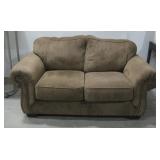 Upholstered Love Seat 68' x 37' x 34'
