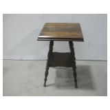 Vtg Wooden End Table/Stand 18.5' x 28.5' x 18.5'