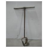 Vtg Yard Tool Post Hole Clam Shell Digger