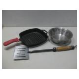 Lodge Cast Iron Skillet,Spatula & Colander