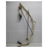 Decorative Native American Bow/Feather Decor 42'