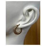 14Kt Yellow Gold Scalloped Hoop Petite Earrings