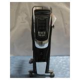 Pelonis Electric Portable Heater Powers On