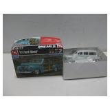 AMT/ERTL 1941 Ford Woody Model Kit