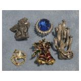 Five Assorted Brooches & Goldtone Pendant