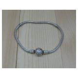 S.S. Pandora Moments Sparkling Heart & Snake Chain