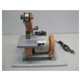 Central Machinery Belt Sander #34951 Powers On