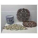 Cast Iron & Metal Outdoor Decor W/Ceramic Planter