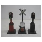 Vtg Metal Train Light Signals & Railroad Crossing