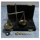 Vtg Scale W/Weights In Felt Case