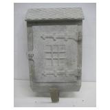 Vtg Metal Mailbox 7' x 12' x 2.25'