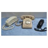 Three Vtg Telephones SW207