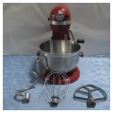 Kitchen Aid Mixer 6qt  W/Attachments Powers On