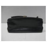 Vtg Fashion By Margolin Black Handbag W/Kisslock
