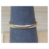 10kt Gold Band Ring 1.3g