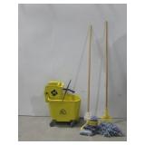 Commercial Mop Bucket, 2 Mops One Is NIP