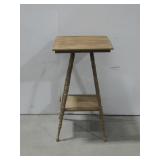 Antique Oak Parlor Style Table 16' x 16' x 28.5'