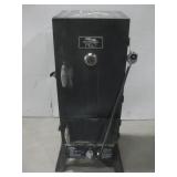 Masterbuilt Pro Model 20050412 Dual-Fuel Smoker