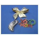 Three Vtg Brooches Bow, XOXO Mom