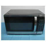 Hamilton Beach Microwave Powers On