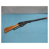 Daisy Buck Model 105B BB Gun See Info