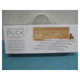 NIB Wolfgang Puck 4Pc Steak Knife Set & Wooden Box